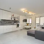 S Pogledom Na Appartement Medulin